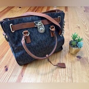 Michael Kors Hamilton Monogram Lock Gold Chain Bag Signature Large Satchel Purse